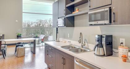 Year-round Fun in Traverse City! Pet-friendly Unit