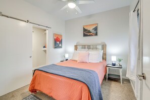 Apartment (1 Bedroom) | Interior - Year-round Fun in Traverse City! Pet-friendly Unit (Traverse City)
