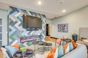 Apartment (1 Bedroom) | Interior - Year-round Fun in Traverse City! Pet-friendly Unit (Traverse City)