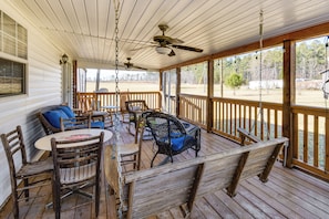 House (3 Bedrooms) | Interior - Countryside Haven w/ Spacious Yard in Tamassee! (Tamassee)