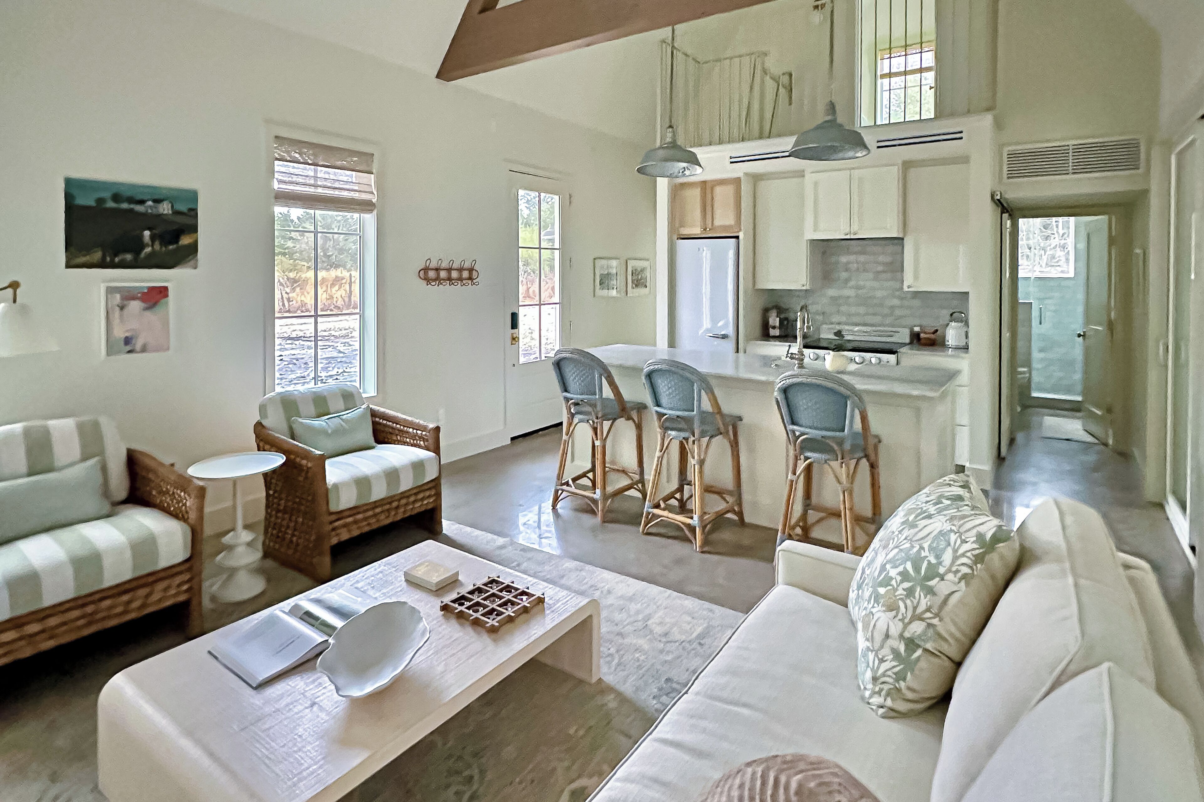 المنشأة من الداخل