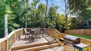 Unclassified image, 4 of 25, button - Gateway to Fort Campbell! Home w/ Furnished Deck (Clarksville)