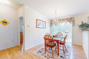 House (3 Bedrooms) | Interior - 3BR Riverfront Home w/ Large Yard, Fireplace (Sparta)