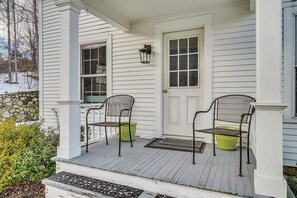 House (3 Bedrooms) | Interior - 12 Mi to Bromley Mtn Ski Resort: Quiet Hideaway (Manchester Center)
