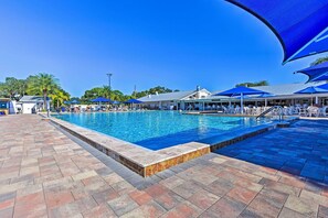 Interior - Snowbird Escape w/ Pools! 6 Mi to Dtwn Sarasota (Sarasota)