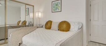 Golf, Fish & More! Peaceful Home in Helendale