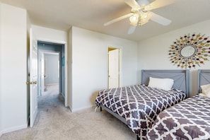 Apartment (2 Bedrooms) | Interior - 1 Mi to Beach! Marco Island Family Getaway w/ Pool (Marco Island)