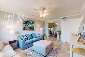 Apartment (2 Bedrooms) | Front of property - 1 Mi to Beach! Marco Island Family Getaway w/ Pool (Marco Island)