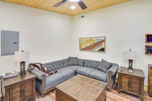 House (1 Bedroom) | Interior - Pets Welcome! Quiet Couples Retreat in Lyles (Lyles)