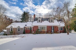 House (3 Bedrooms) | Interior - 2 Mi to Talcott Mtn Trails: Spacious Family Home (Bloomfield)