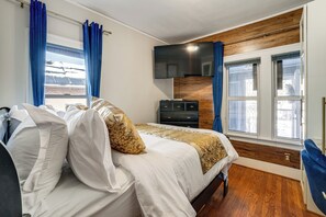 House (3 Bedrooms) | Interior - Private Hot Tub & Patio! Chicagoland Extended Stay (Lansing)