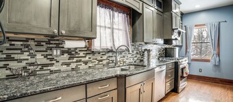 Private Hot Tub & Patio! Chicagoland Extended Stay