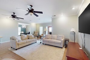 Nhà (3 Bedrooms) | Nội thất