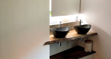 Gßte 'Authentique et Cosy' avec Terrasse Privée, Wi-Fi et Climatisation