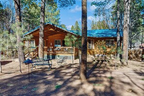 House (3 Bedrooms) | Front of property - Fire Pit + Yard: Woodsy Retreat Near Woodland Lake (Pinetop)