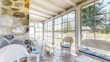 Casa (Multiple Bedrooms) | Interni