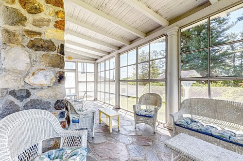 7BR Modern Farmhouse on Sustainable Working Farm