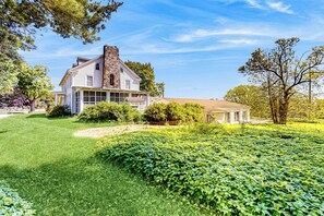 Interior - 7BR Modern Farmhouse on Sustainable Working Farm (Ballston Lake)