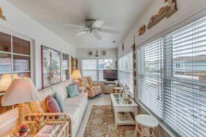 House (4 Bedrooms) | Interior - Steps to Sand! Family Ocean Isle Beach Retreat (Ocean Isle Beach)