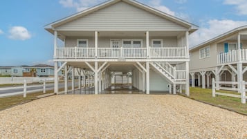 House (4 Bedrooms) | Front of property