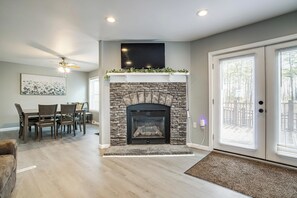 Interior - 'the Bayside Escape' Remote Chesapeake Bay Estate (Fishing Creek)