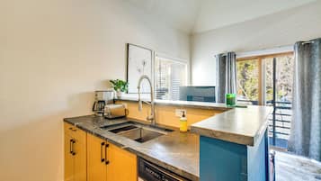 Apartment (2 Bedrooms) | Bahagian dalam