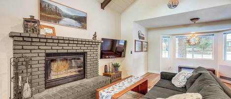 House (3 Bedrooms) | Front of property