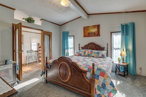 House (4 Bedrooms) | Interior - Pool, Large Porch! Country Home Near Roaring River (Seligman)