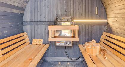 Heart of Social District! South Cadillac Unit