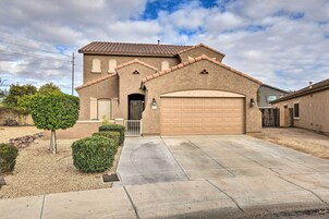 Fachada de la propiedad