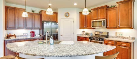 House (2 Bedrooms) | Interior