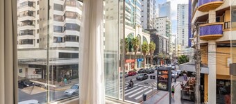 Apt w/ Suite 30 m From the sea in Itapema Cae0103