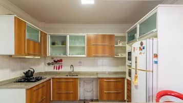 Basic Apartment | Private kitchen