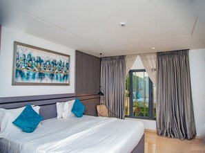 Family Room, Balcony, City View | Desk, laptop workspace, soundproofing, free WiFi - Cherish Hotel And Suites (Agbor)