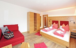 客房內保險箱、免費無線上網、床單