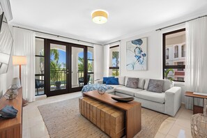 Deluxe Apartment, Balcony | Living area | 32-inch LED TV with digital channels - Grand Reserve by Otium (Río Grande)