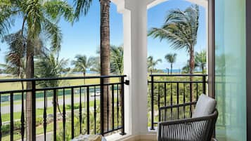 Apartamento Deluxe, balcón | Balcón