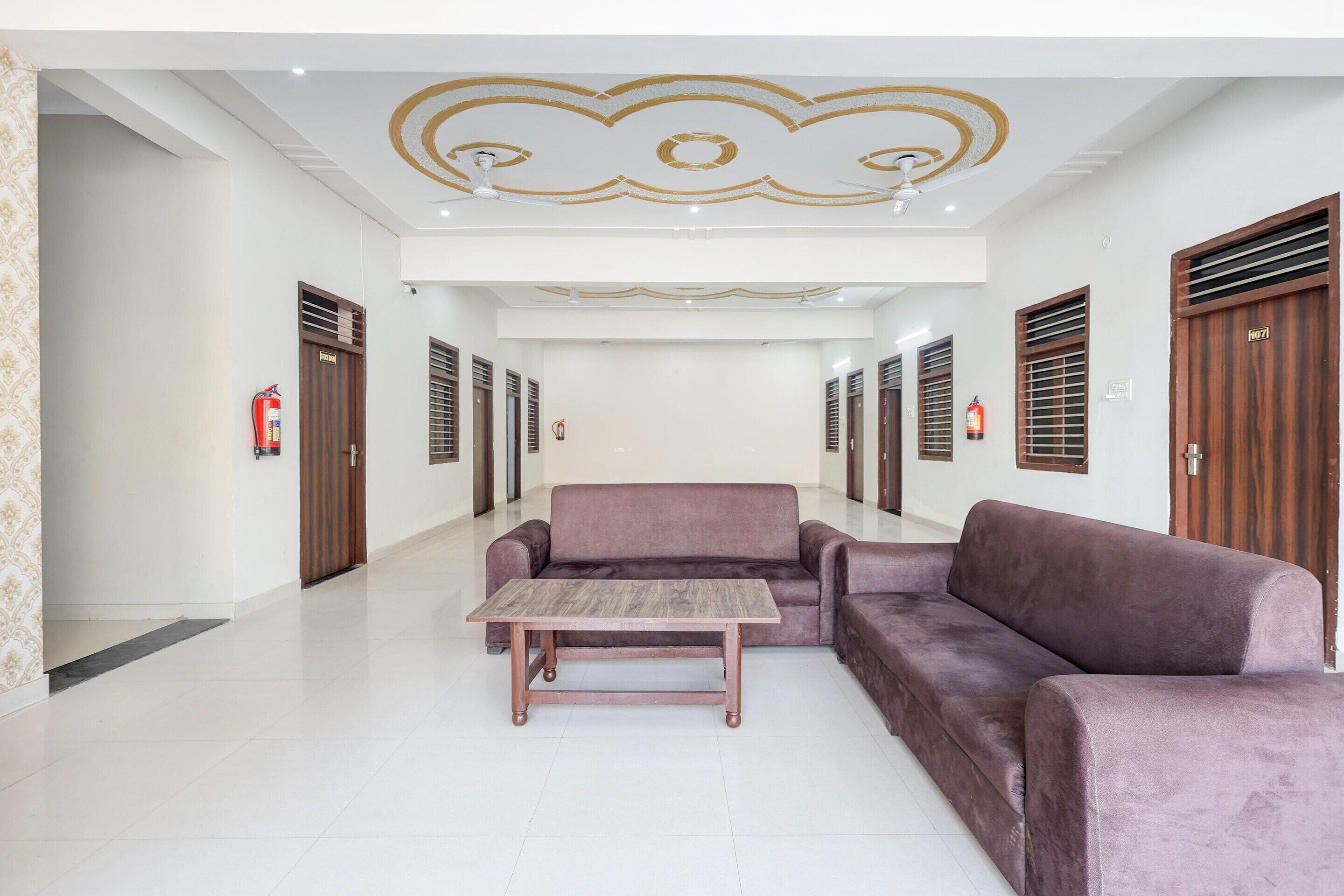 ハウス | フロント