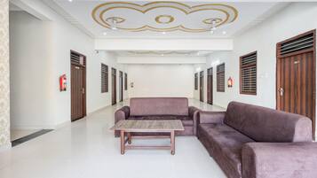 ハウス | フロント