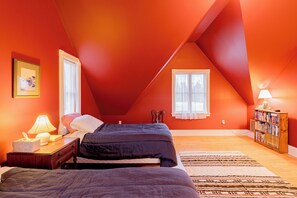 3 bedrooms, free WiFi, bed sheets