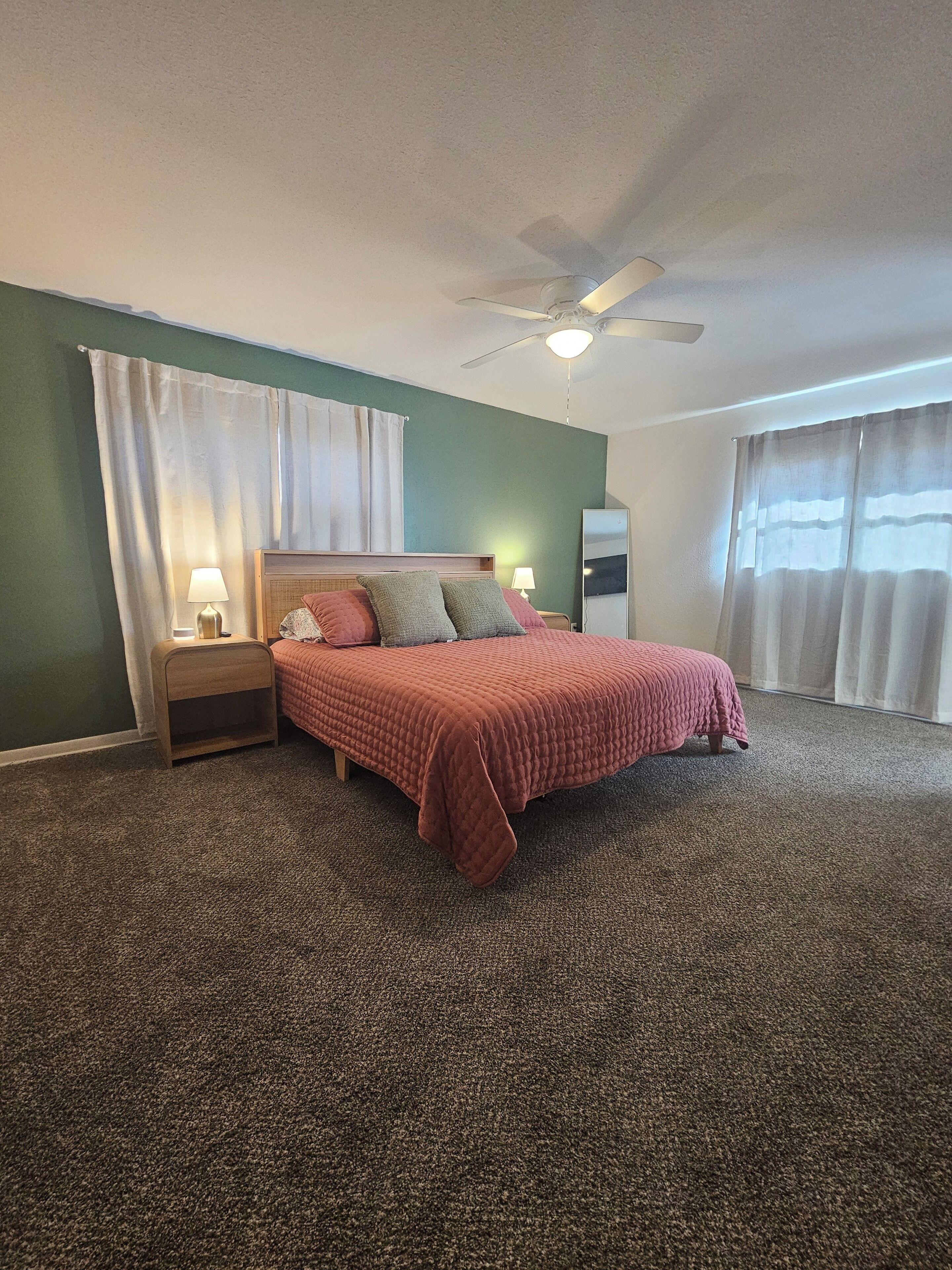 3 chambres, bureau, fer et planche à repasser, Wi-Fi gratuit