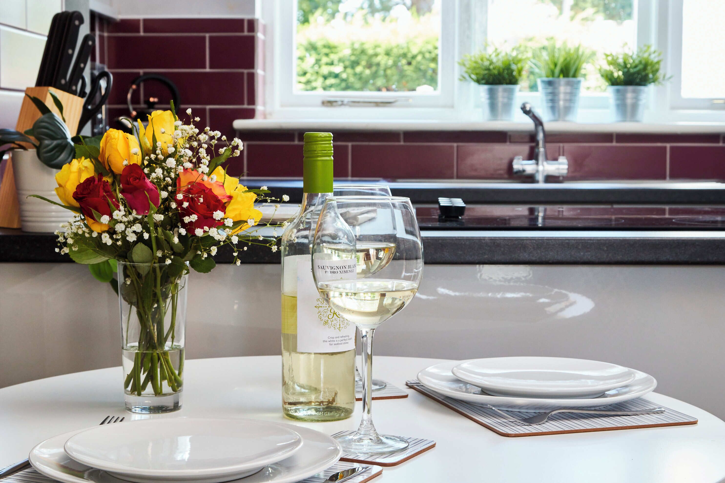 Superior Apartment, 2 Bedrooms, Patio | Private kitchen | Electric kettle