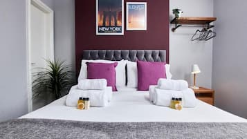 Classic Apartment, 1 Double Bed with Sofa bed, Kitchen | Iron/ironing board, free WiFi, bed sheets