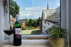 Căn hộ phong cách cổ điển, 2 phòng ngủ, bếp | Nội thất