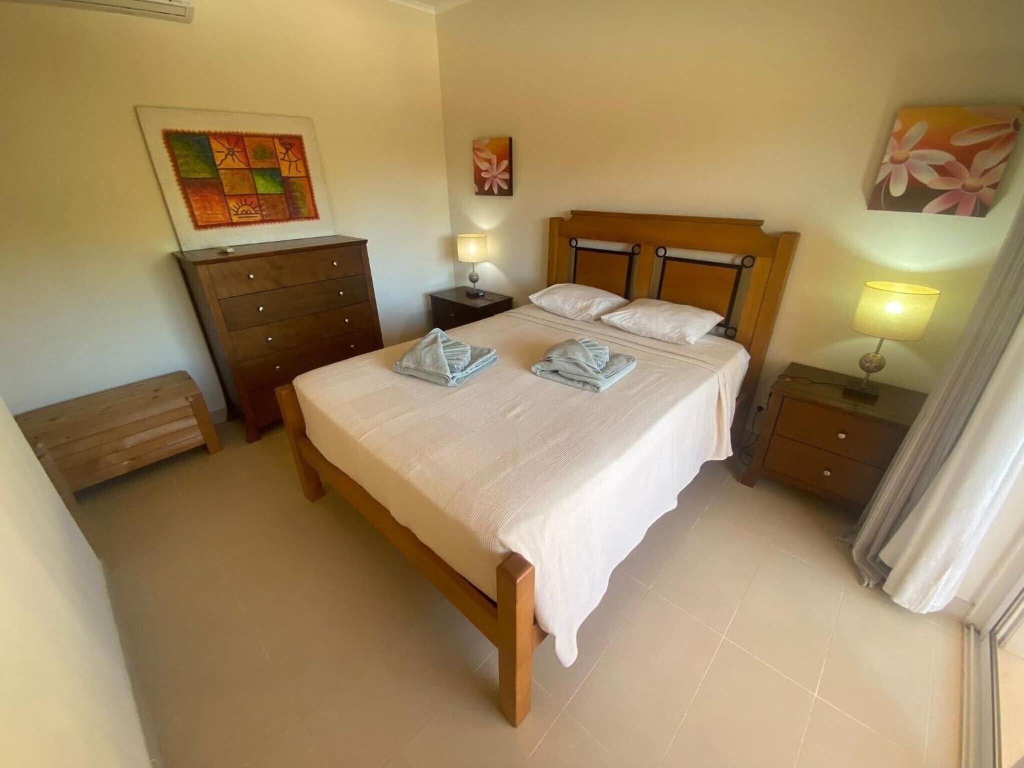 Fer et planche à repasser, Wi-Fi, draps fournis