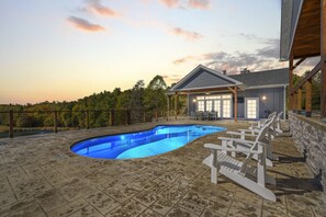 Pool - Calaboose Retreat- Hot Tub, Outdoor Pool, Pool Table, FirePit, Fireplace (Campton)