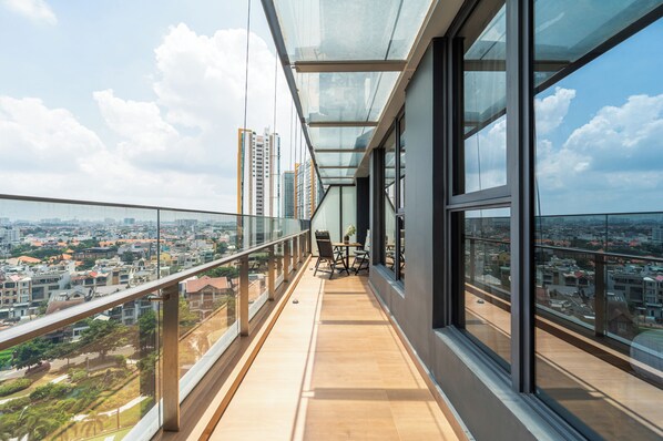 Property grounds - Lumiere Thao Dien, Family Friendly, Near Metro (Thành phố Hồ Chí Minh)