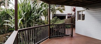 Standing Stones Shelly Beach