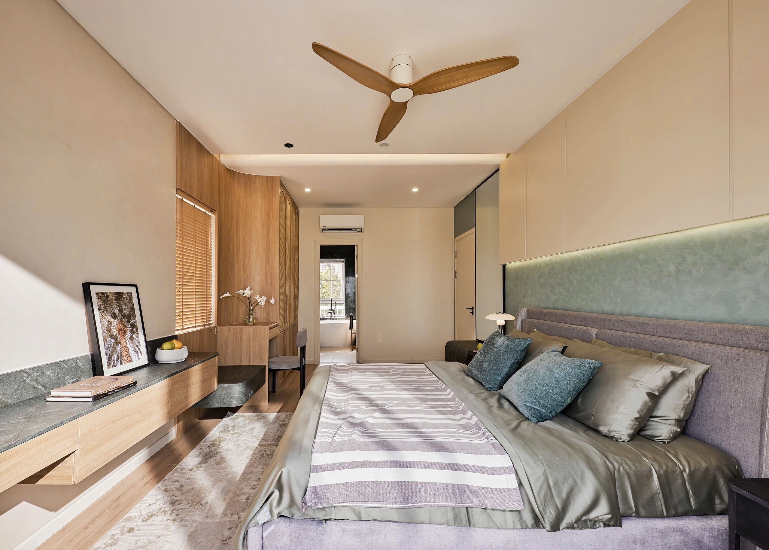 Vila panorâmica | Banheiro | Chuveiro/banheira combinados, banheira de imersão