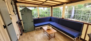 Interior - Chalet in private residential park with WIFI, heated indoor swimming pool (Saint-Pierre-d'Oléron)